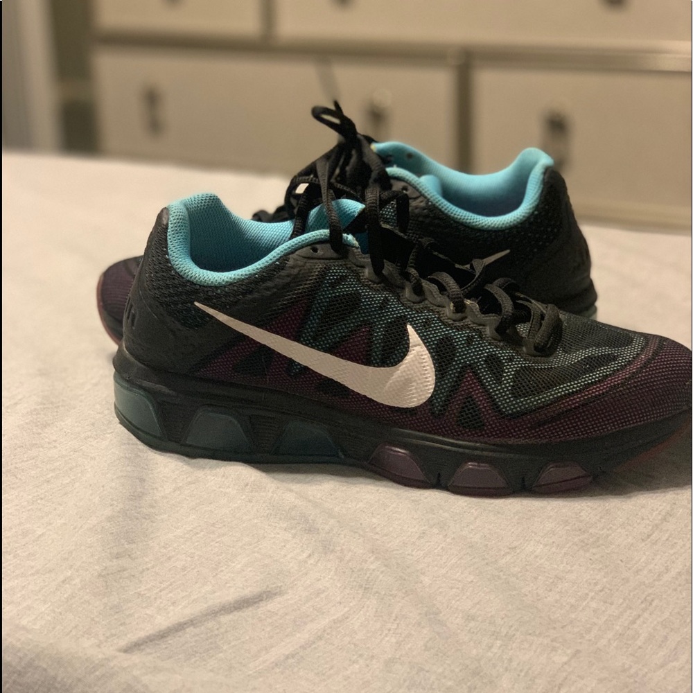 Nike air Max tail winds 7 women’s.